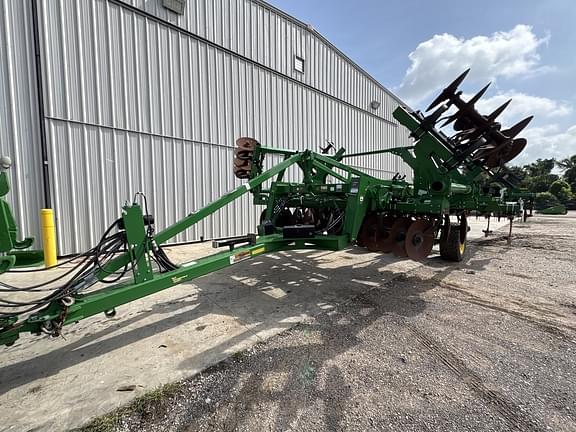 Image of John Deere 2730 equipment image 2