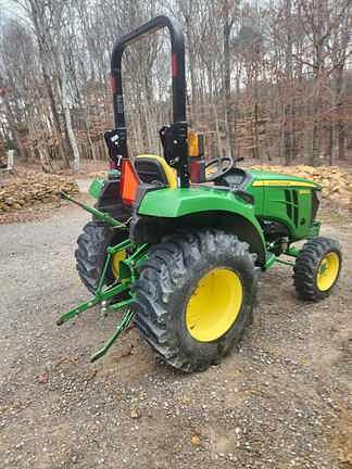 Image of John Deere 3025D equipment image 2