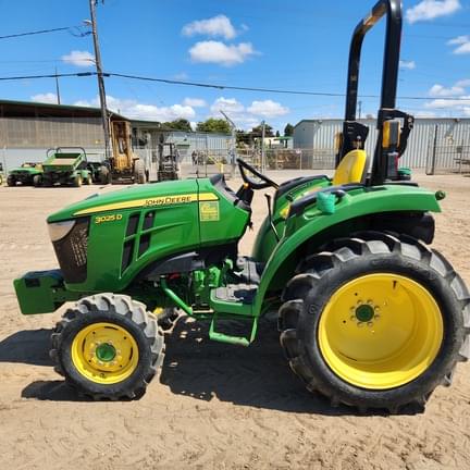 Image of John Deere 3025D equipment image 1