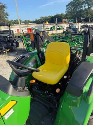 Image of John Deere 3025D equipment image 2