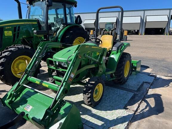 Image of John Deere 3025D equipment image 3