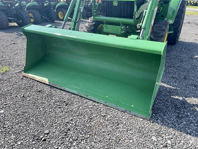 Image of John Deere 3025D equipment image 3