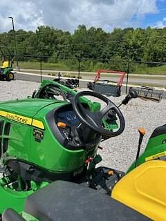 Image of John Deere 3025D equipment image 4