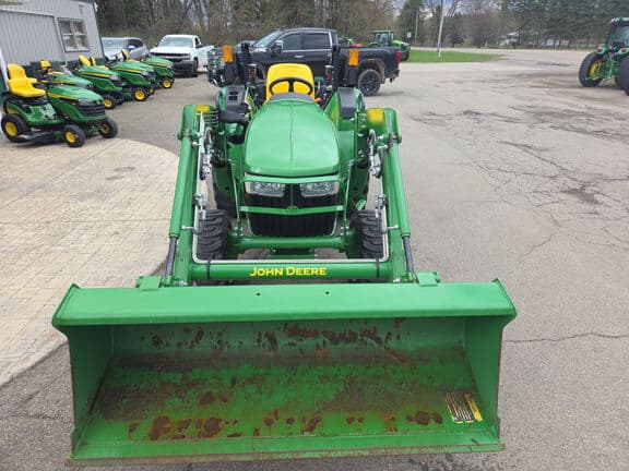 Image of John Deere 3025D equipment image 3