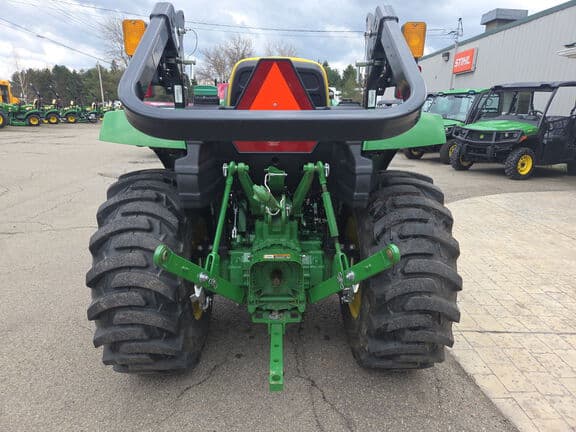 Image of John Deere 3025D equipment image 1