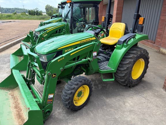 Image of John Deere 3025D Primary image