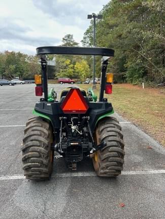 Image of John Deere 3025E equipment image 3