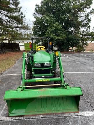 Image of John Deere 3025E equipment image 1