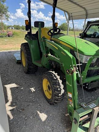 Image of John Deere 3025E equipment image 3