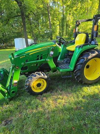 Image of John Deere 3025E Image 0