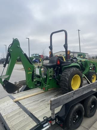 Image of John Deere 3025E equipment image 4