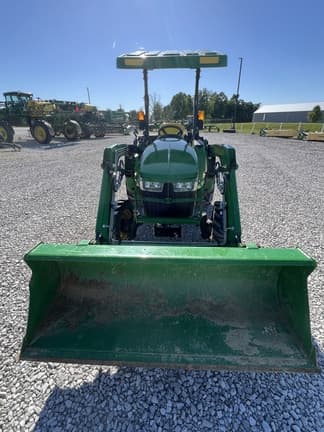 Image of John Deere 3025E equipment image 3