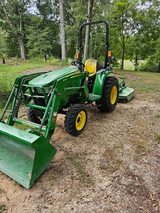 Main image John Deere 3025E