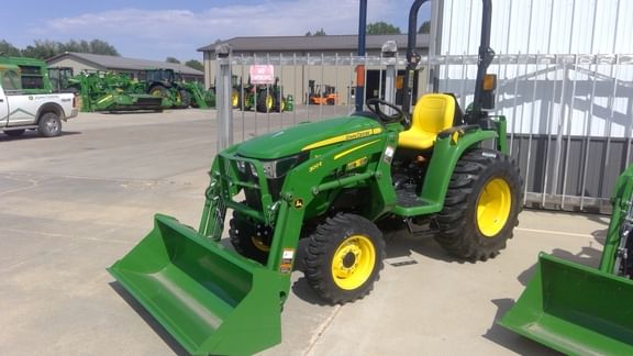 Main image John Deere 3025E