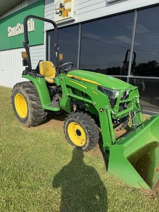 Main image John Deere 3025E