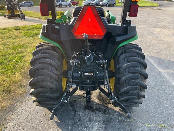 Image of John Deere 3025E equipment image 4