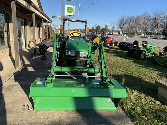 Image of John Deere 3025E equipment image 3