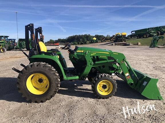 Image of John Deere 3025E equipment image 2