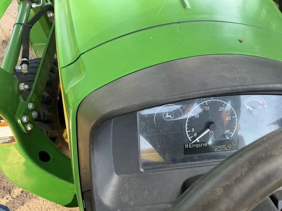 Image of John Deere 3025E equipment image 4
