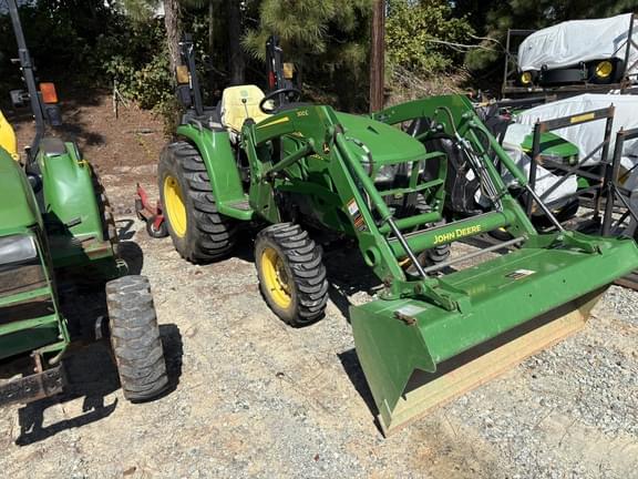 Image of John Deere 3025E equipment image 2