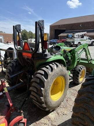 Image of John Deere 3025E equipment image 3