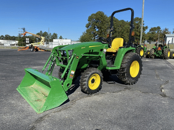 Main image John Deere 3025E