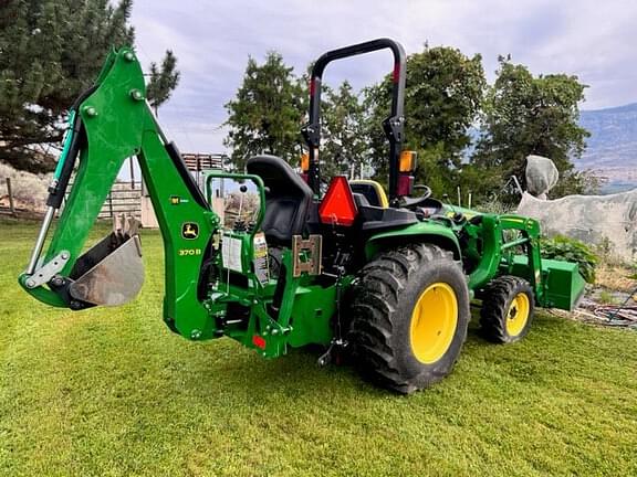 Image of John Deere 3025E equipment image 4