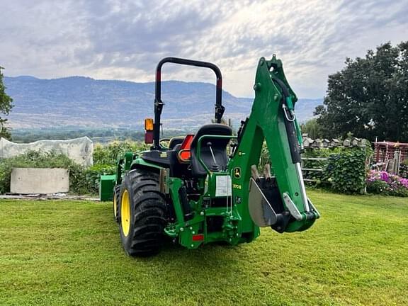 Image of John Deere 3025E equipment image 2