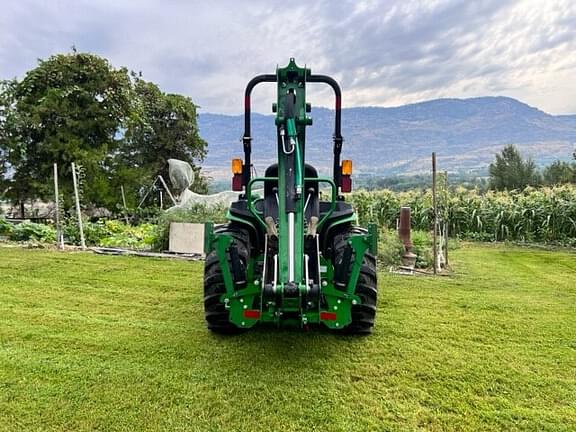 Image of John Deere 3025E equipment image 3