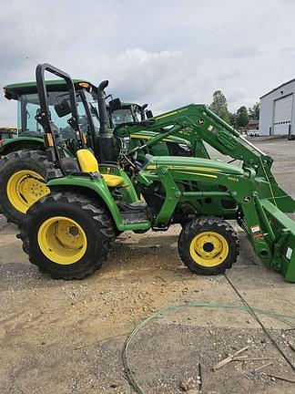 Image of John Deere 3025E equipment image 2