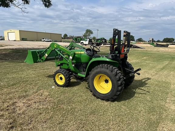 Image of John Deere 3025E equipment image 2