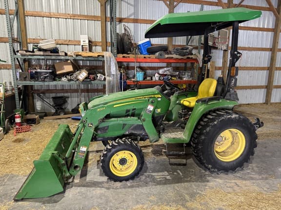 Image of John Deere 3025E equipment image 1