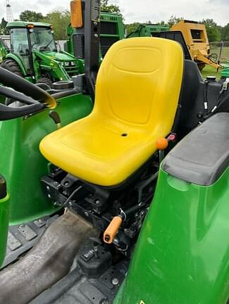 Image of John Deere 3025E equipment image 1