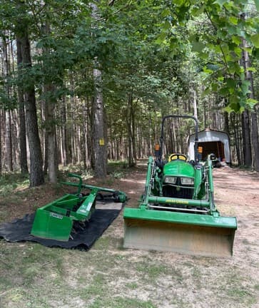 Image of John Deere 3025E equipment image 1
