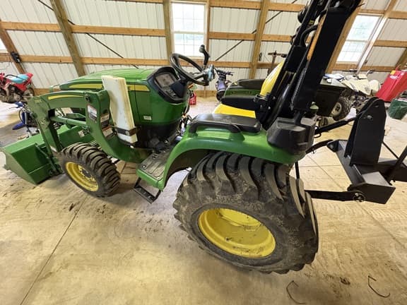 Image of John Deere 3025E equipment image 4
