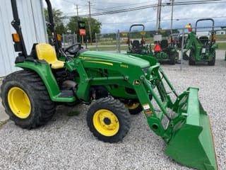 Main image John Deere 3025E