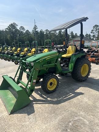 Image of John Deere 3025E equipment image 2