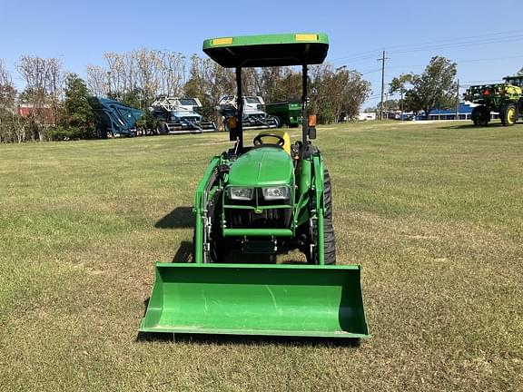 Image of John Deere 3025E equipment image 2