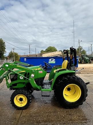 Image of John Deere 3025E equipment image 2