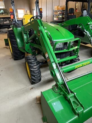Image of John Deere 3025E Image 0