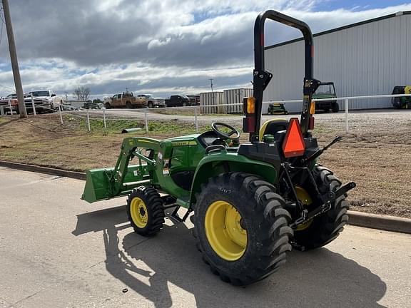 Image of John Deere 3025E equipment image 2