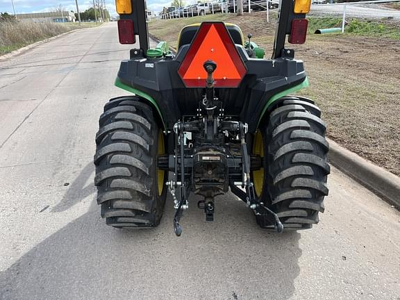 Image of John Deere 3025E equipment image 3