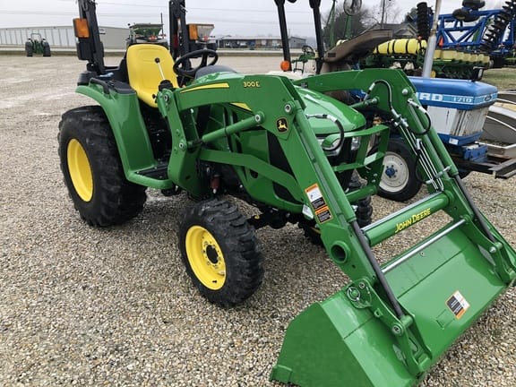 Main image John Deere 3025E