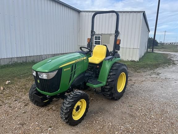 Image of John Deere 3025E Primary image