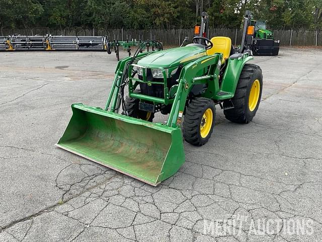 Image of John Deere 3025E equipment image 1