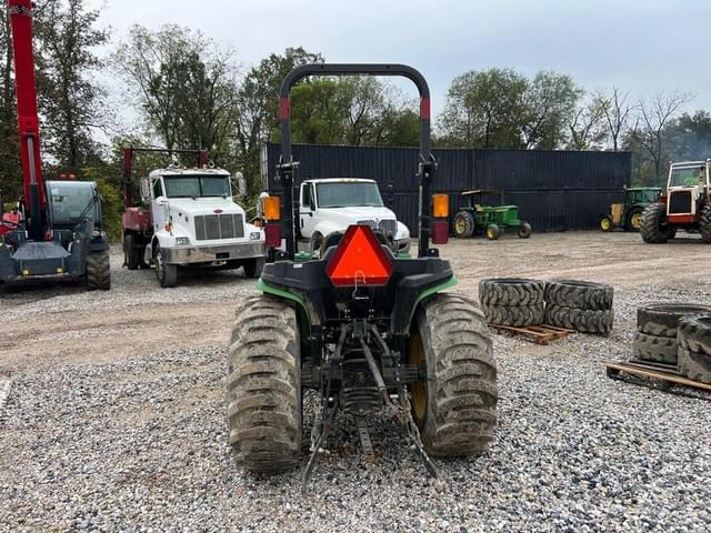 Image of John Deere 3025E equipment image 3