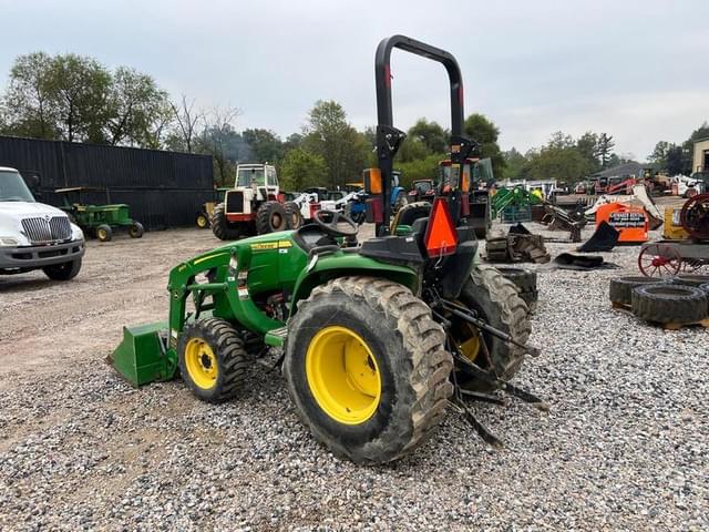 Image of John Deere 3025E equipment image 2