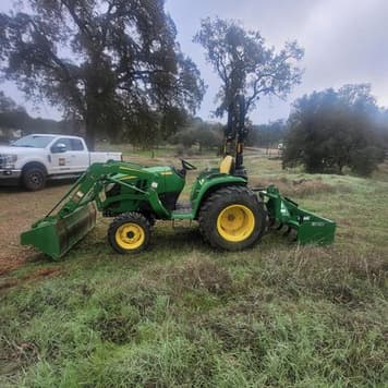 Main image John Deere 3032E