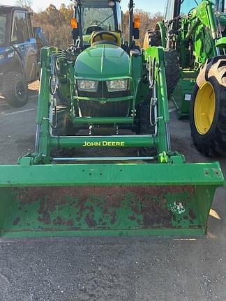 Image of John Deere 3032E equipment image 2