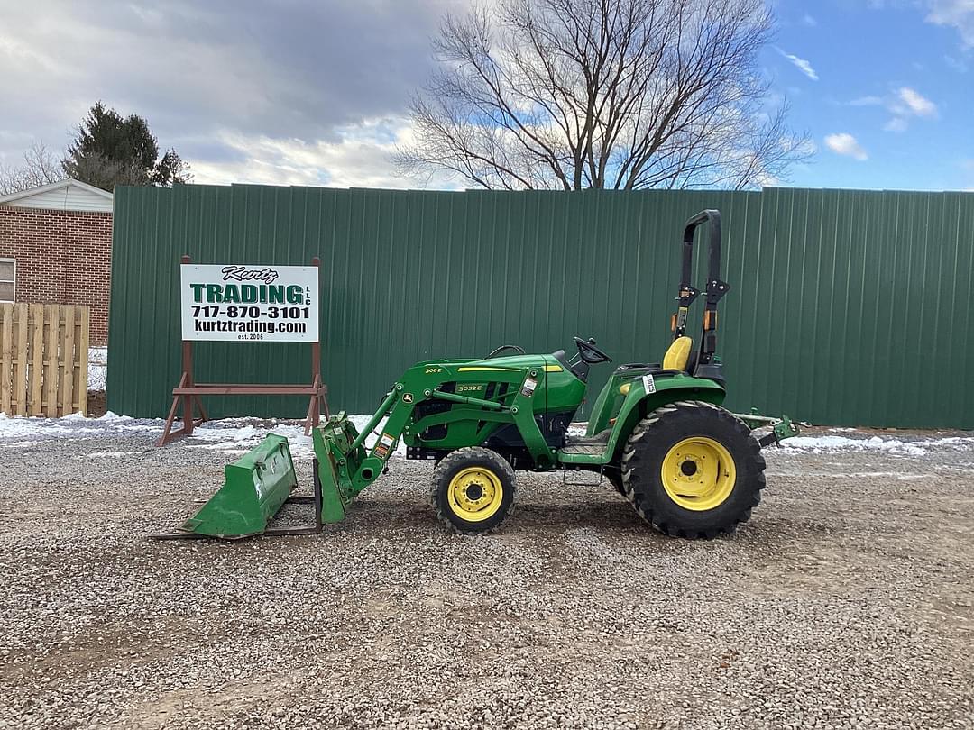 Image of John Deere 3032E Primary image